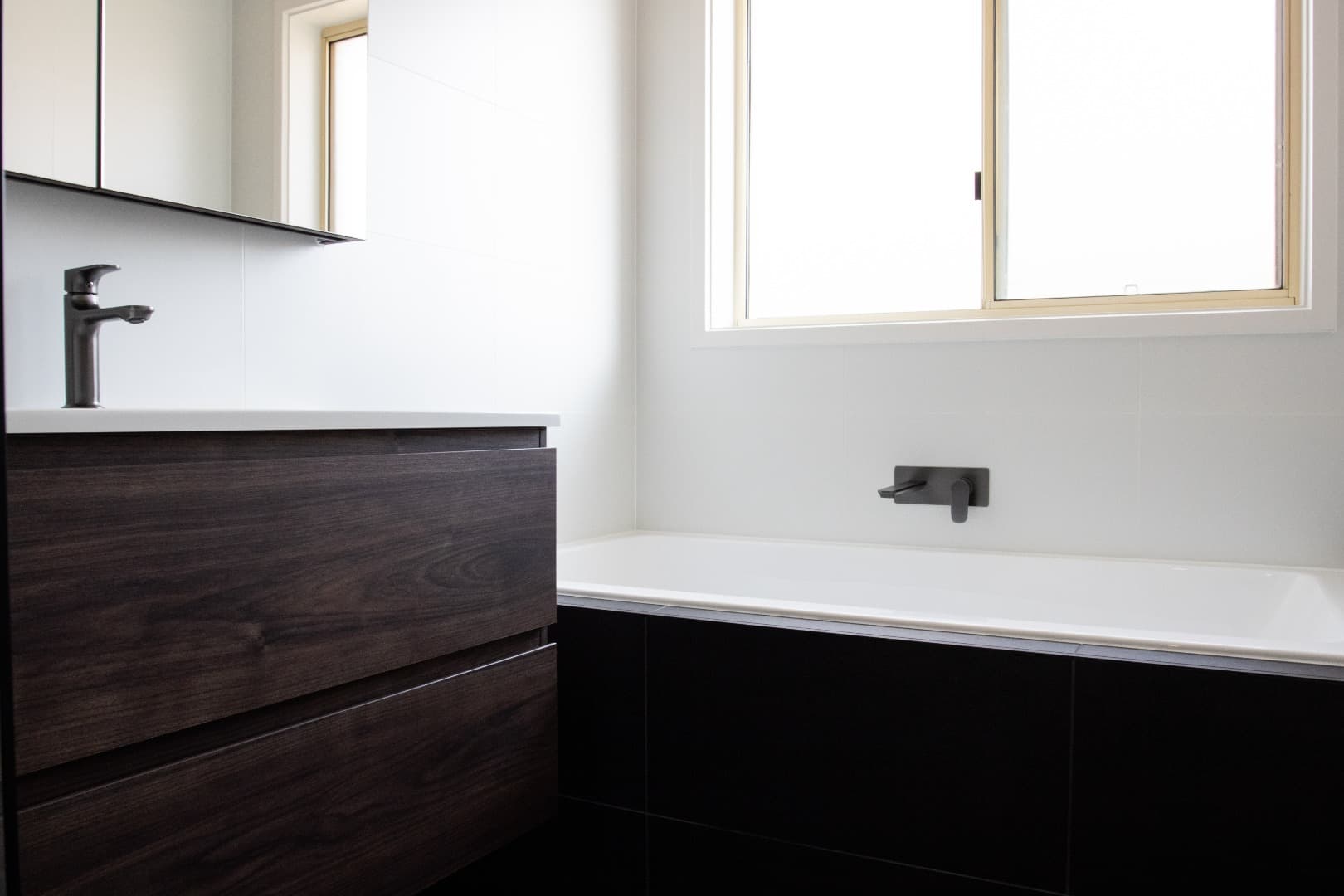Main Bathroom, Conder