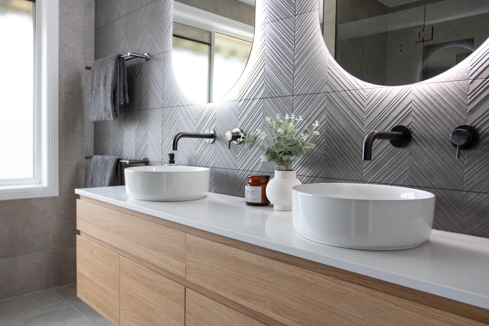 Ensuite, Kambah