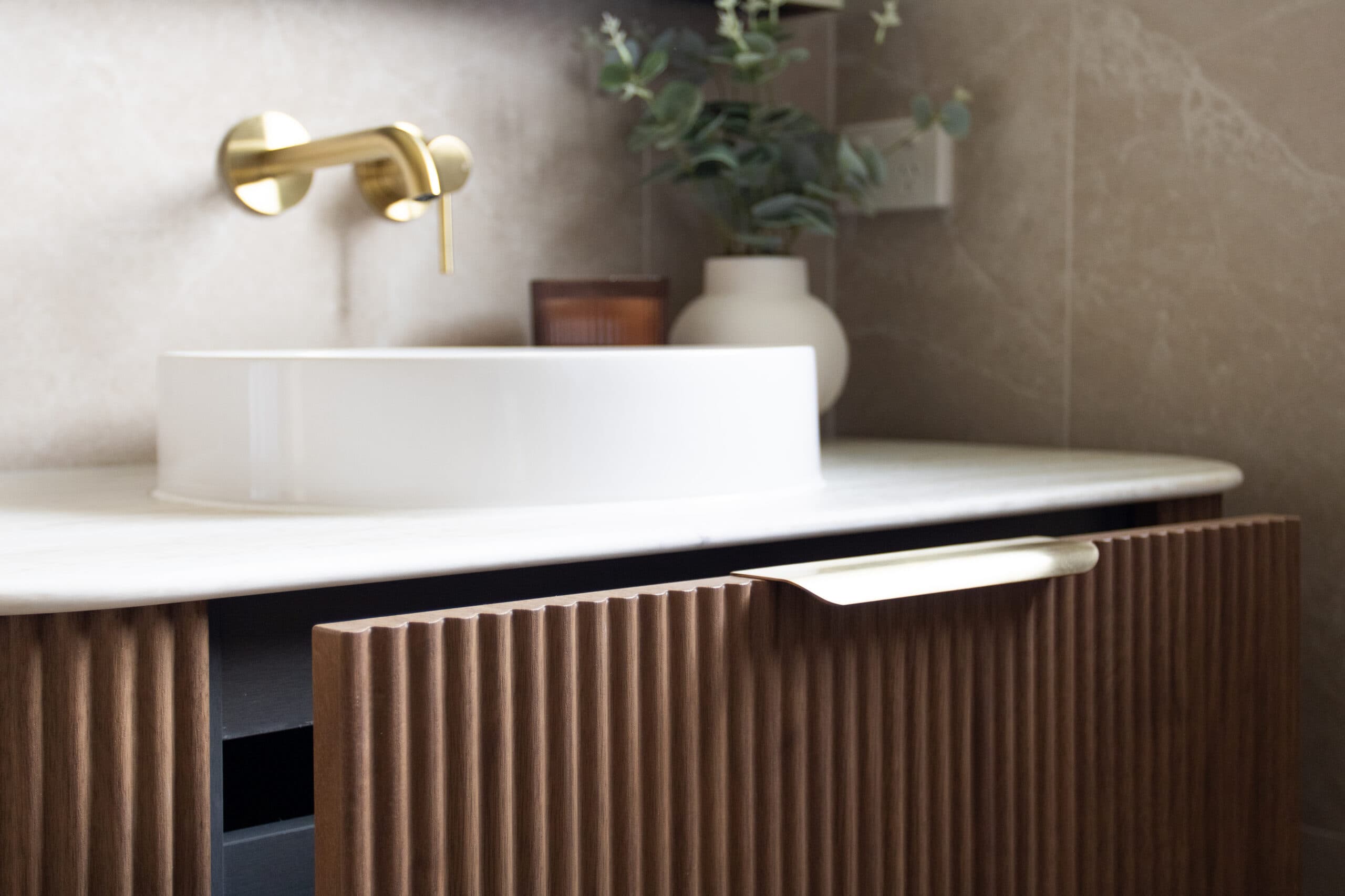 Ensuite, Forde